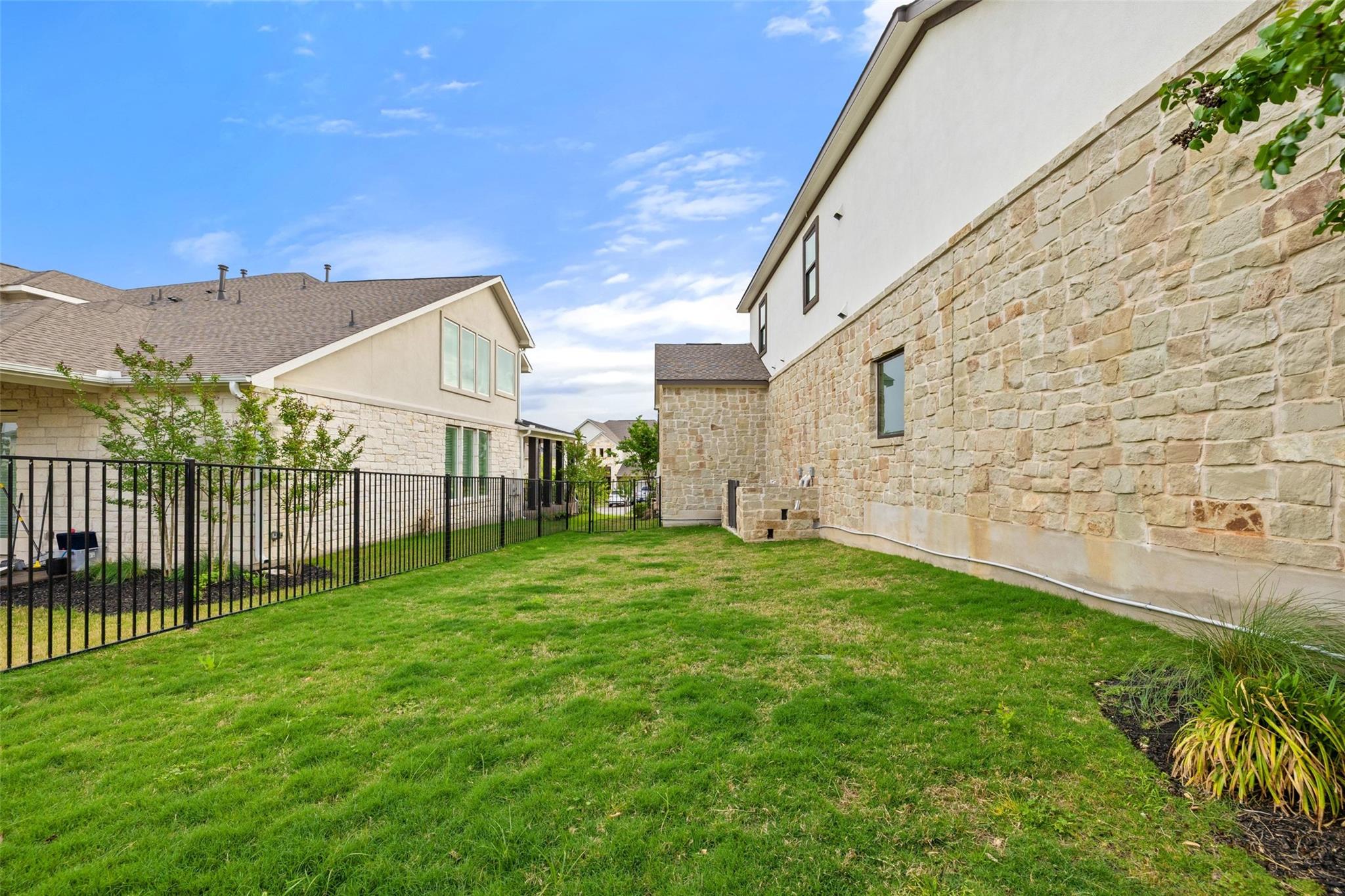 604 Rawson Bend Austin TX 78738
