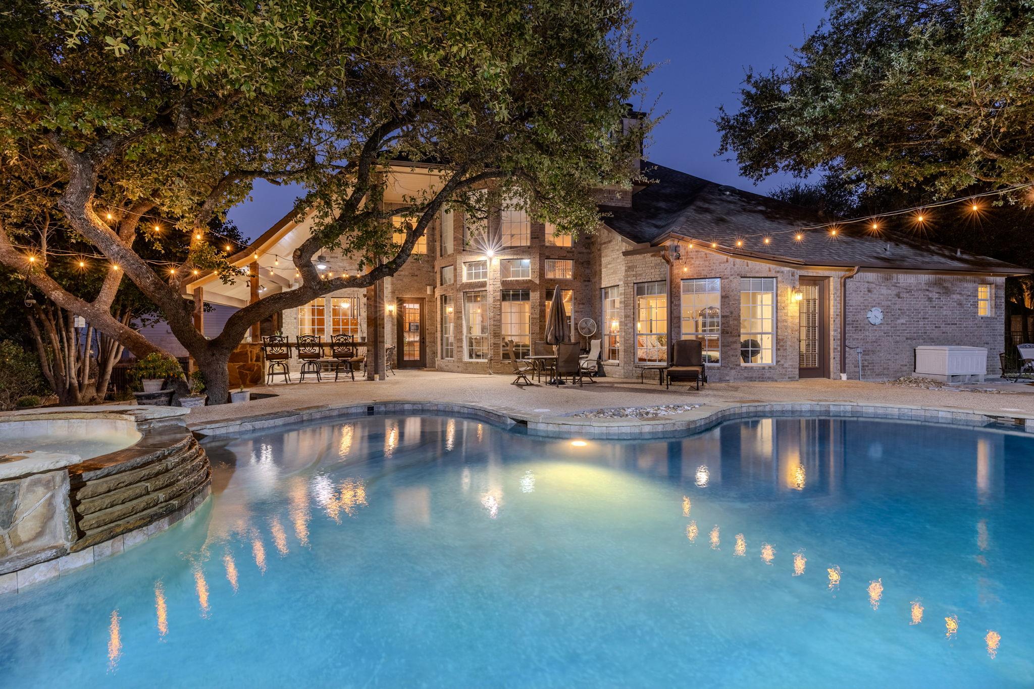 908 Golden Bear Cove Round Rock TX 78664