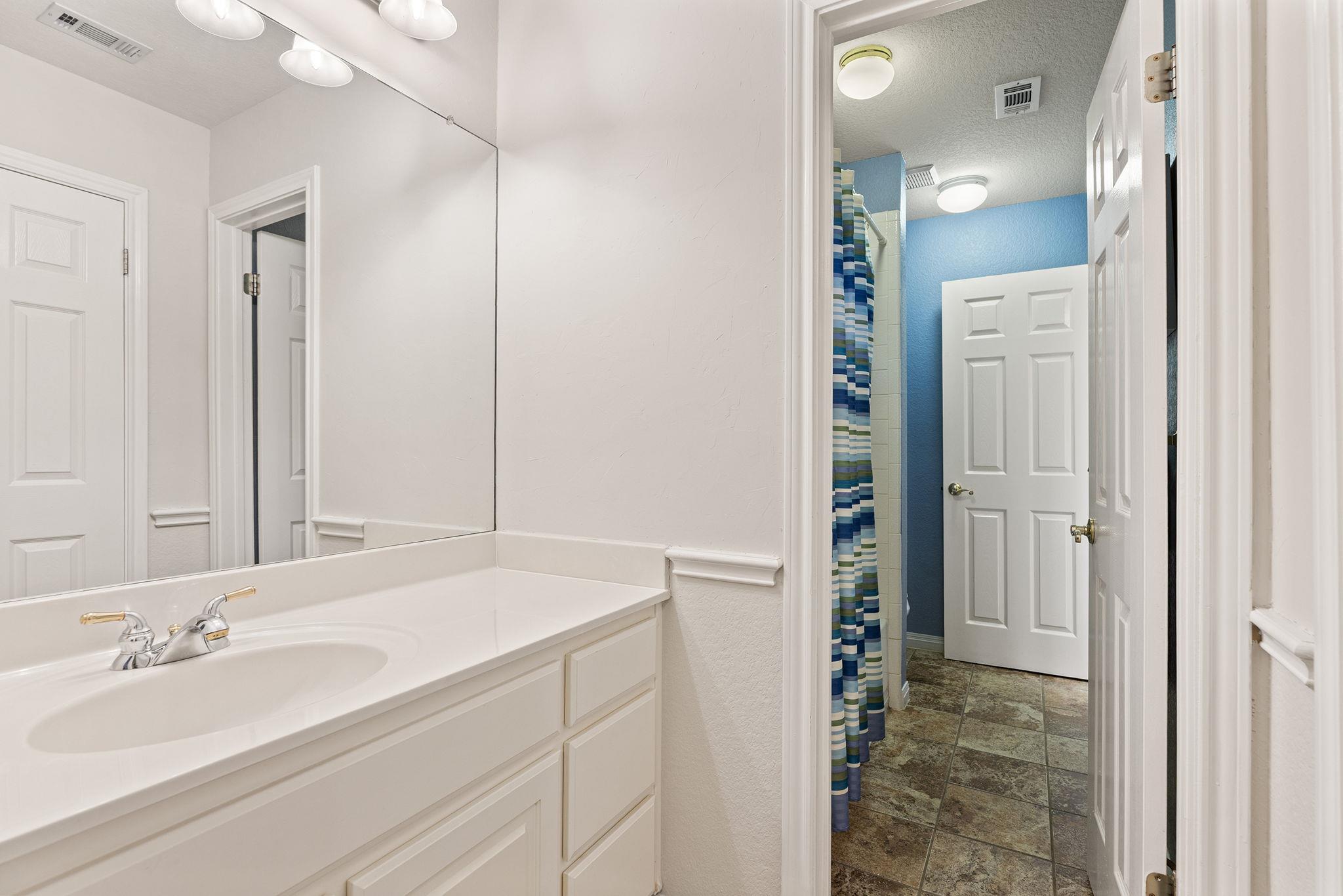 908 Golden Bear Cove Round Rock TX 78664
