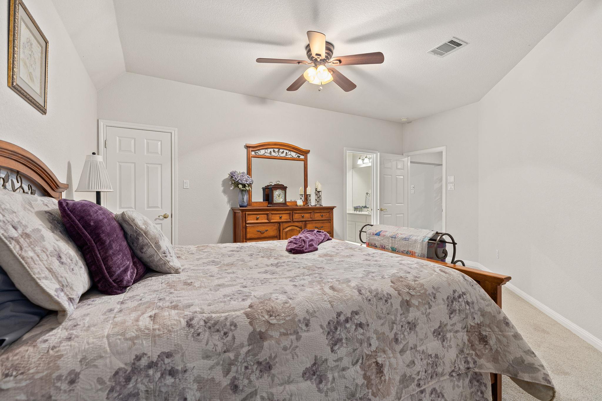 908 Golden Bear Cove Round Rock TX 78664