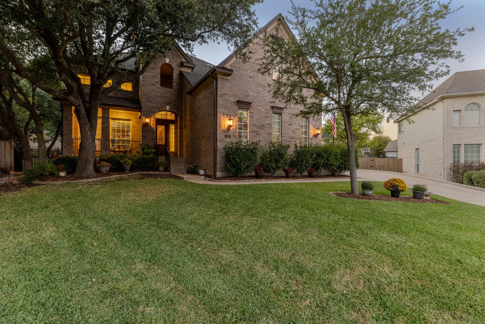 908 Golden Bear Cove Round Rock TX 78664