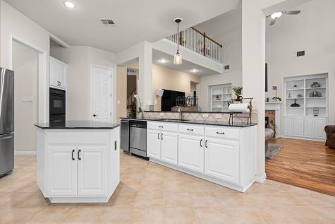 908 Golden Bear Cove Round Rock TX 78664