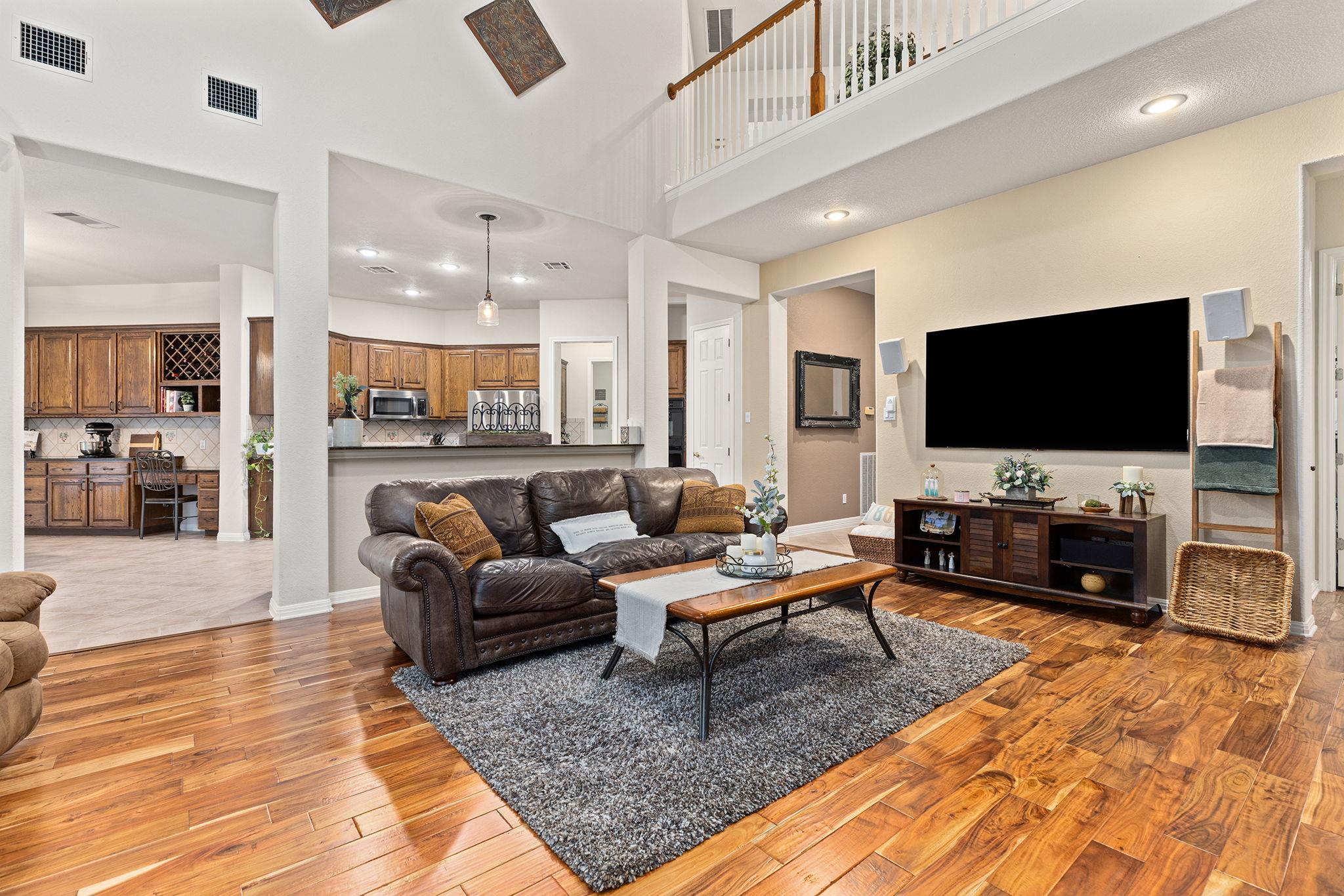 908 Golden Bear Cove Round Rock TX 78664