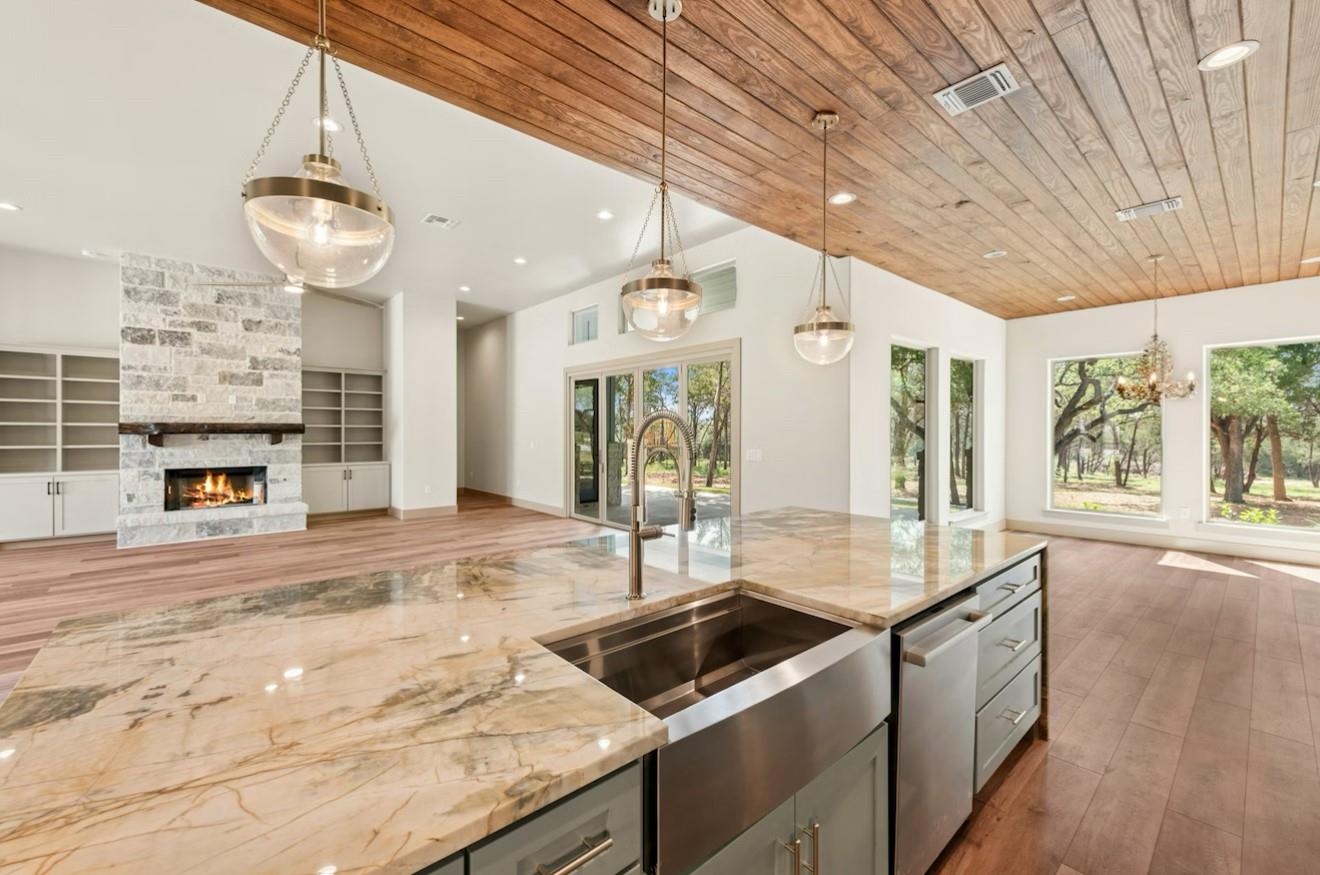 1034 Isabella Cove Liberty Hill TX 78642