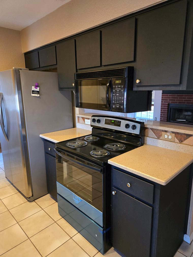 2607 Cherrylawn Drive Taylor TX 76574