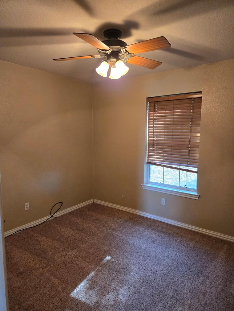 2607 Cherrylawn Drive Taylor TX 76574