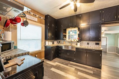 104 N Bright Street Gonzales TX 78629
