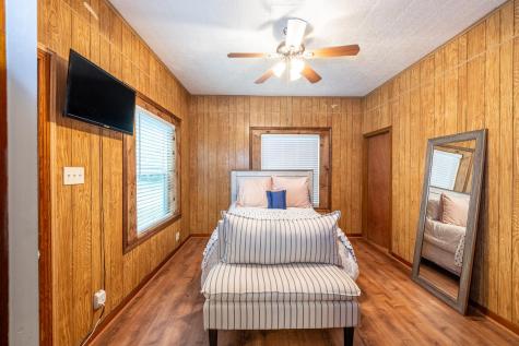 104 N Bright Street Gonzales TX 78629