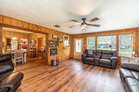 104 N Bright Street Gonzales TX 78629