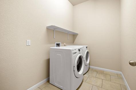 221 Loch Lomond Street Hutto TX 78634