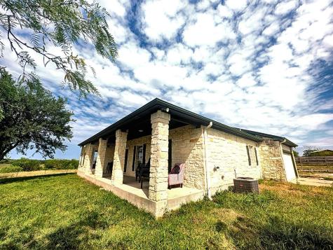 1644 County Road 139 Hutto TX 78634