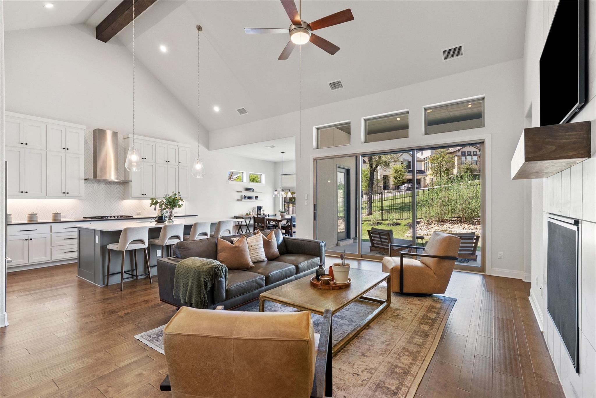2412 Skywalk Lane Spicewood TX 78669