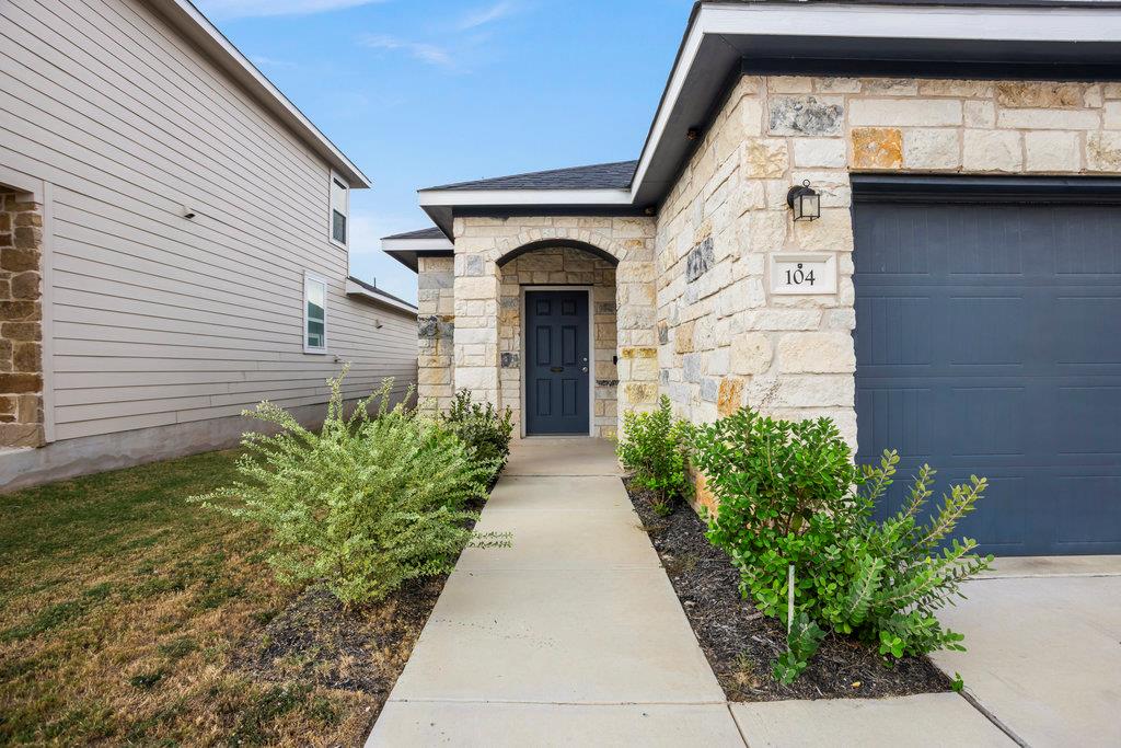 104 Katie Elder Drive Jarrell TX 76537