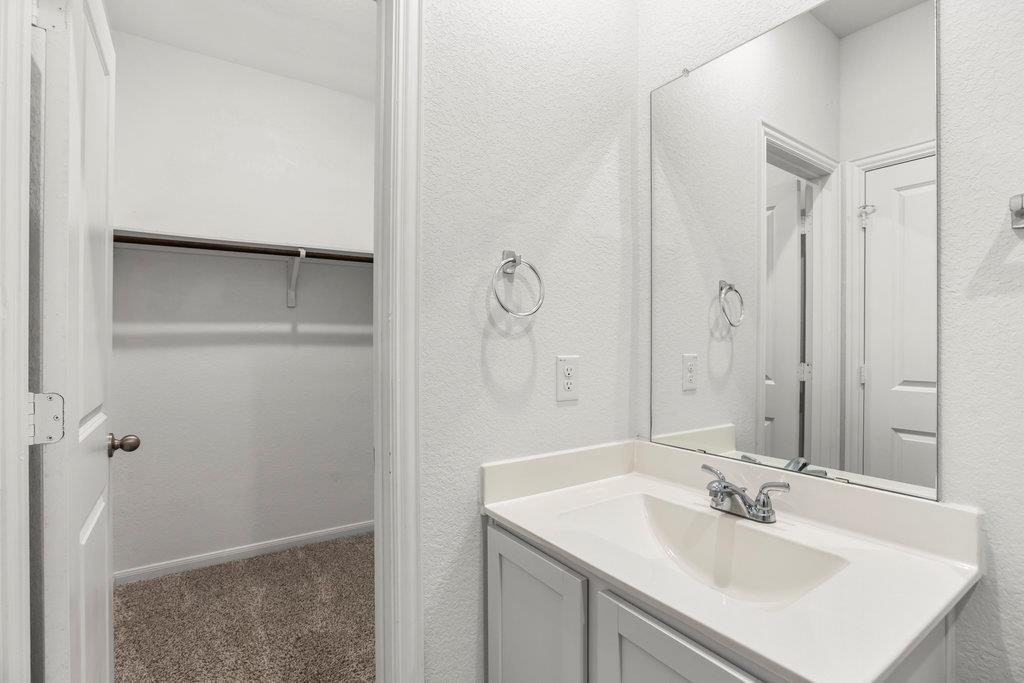104 Katie Elder Drive Jarrell TX 76537
