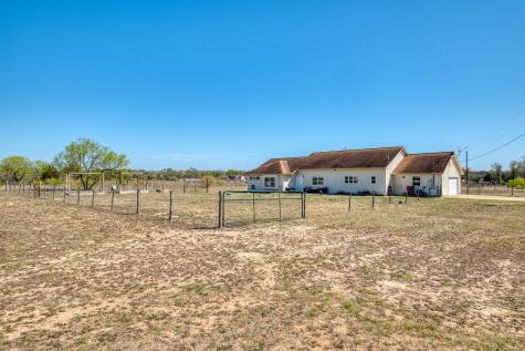 154 Three Oaks Lane Bastrop TX 78602