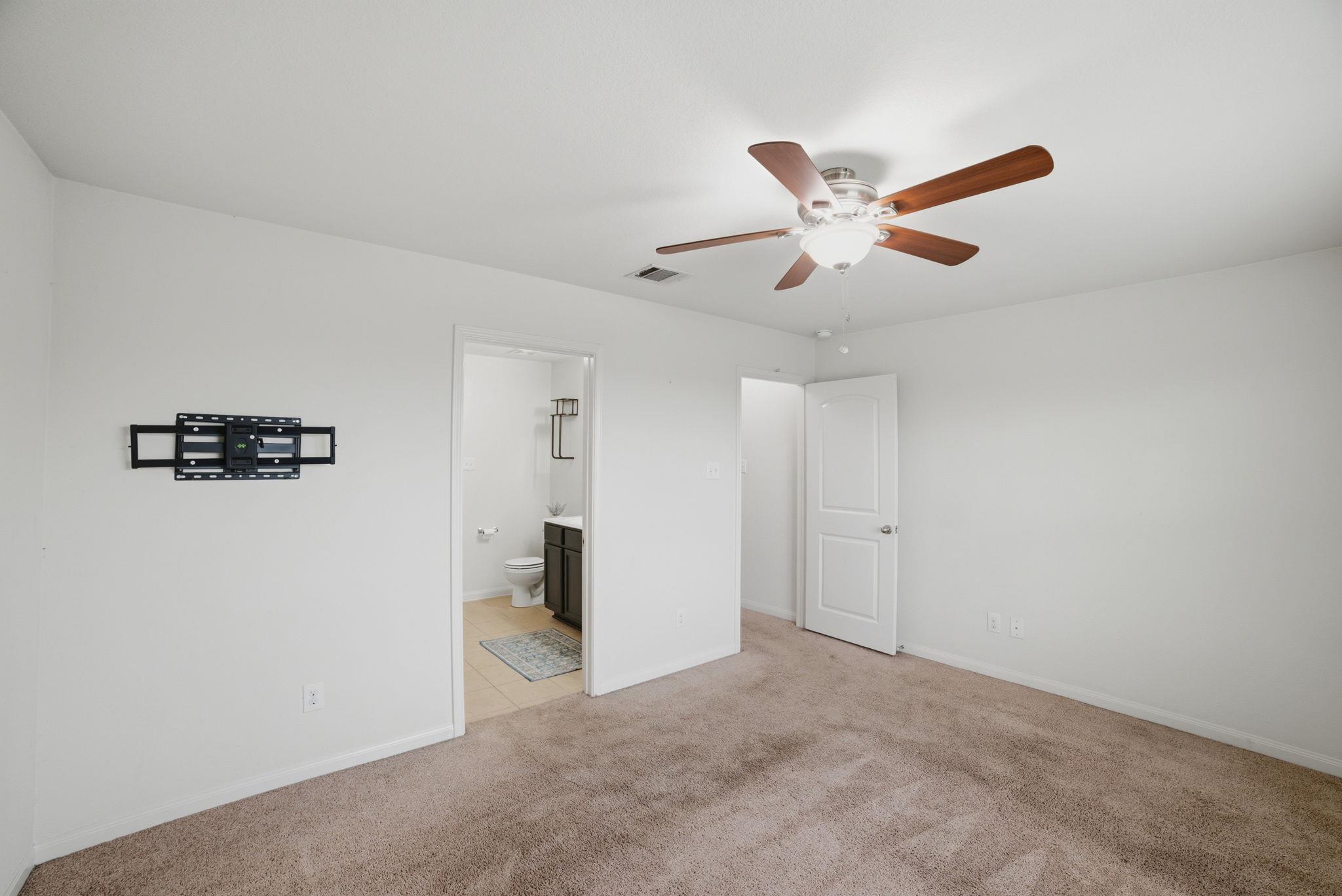 107 Millers Loop Jarrell TX 76537