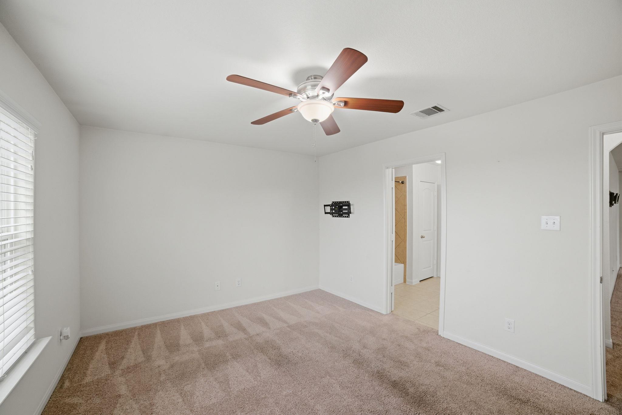 107 Millers Loop Jarrell TX 76537