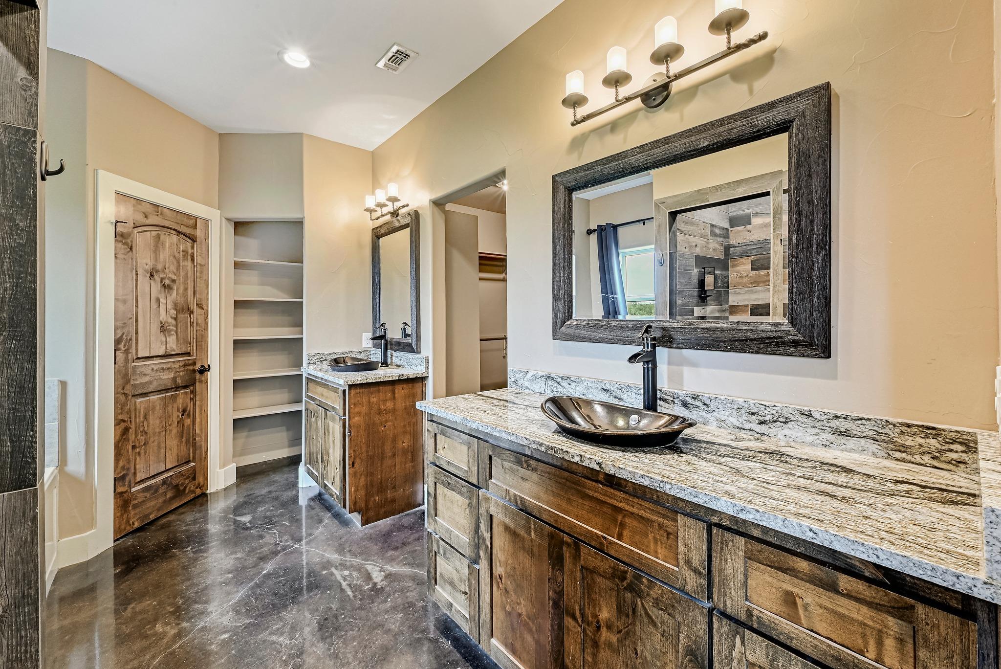 1608 County Road 204 Liberty Hill TX 78642