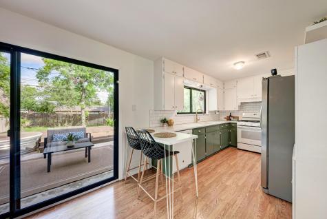 4702 Hilldale Drive Austin TX 78723