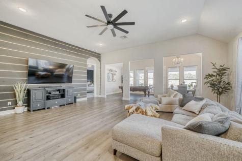 1820 Ficuzza Way Leander TX 78641