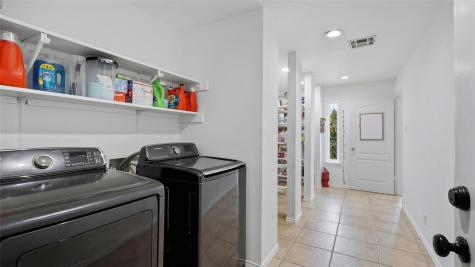 3744 Top Rock Lane Round Rock TX 78681