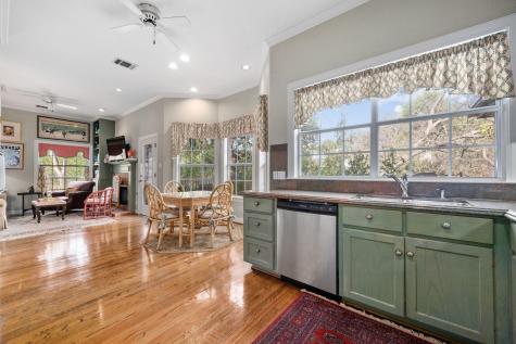 2716 Hillview Green Lane Austin TX 78703