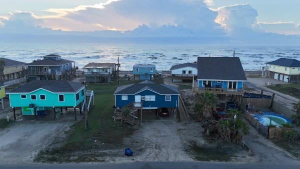 415 Seashell Drive Surfside Beach TX 77541