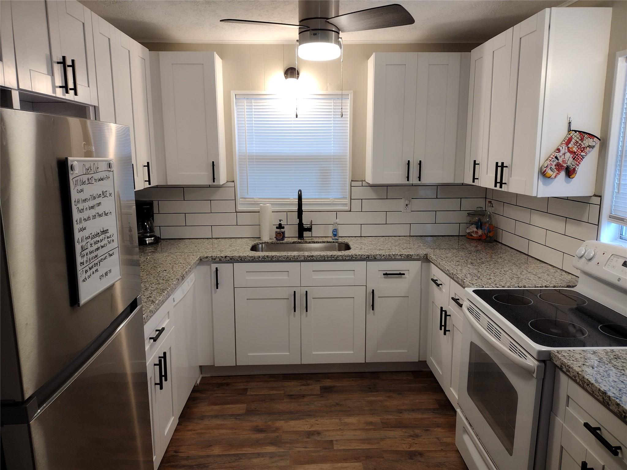415 Seashell Drive Surfside Beach TX 77541