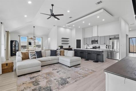 195 Blushing Drive Cedar Creek TX 78612