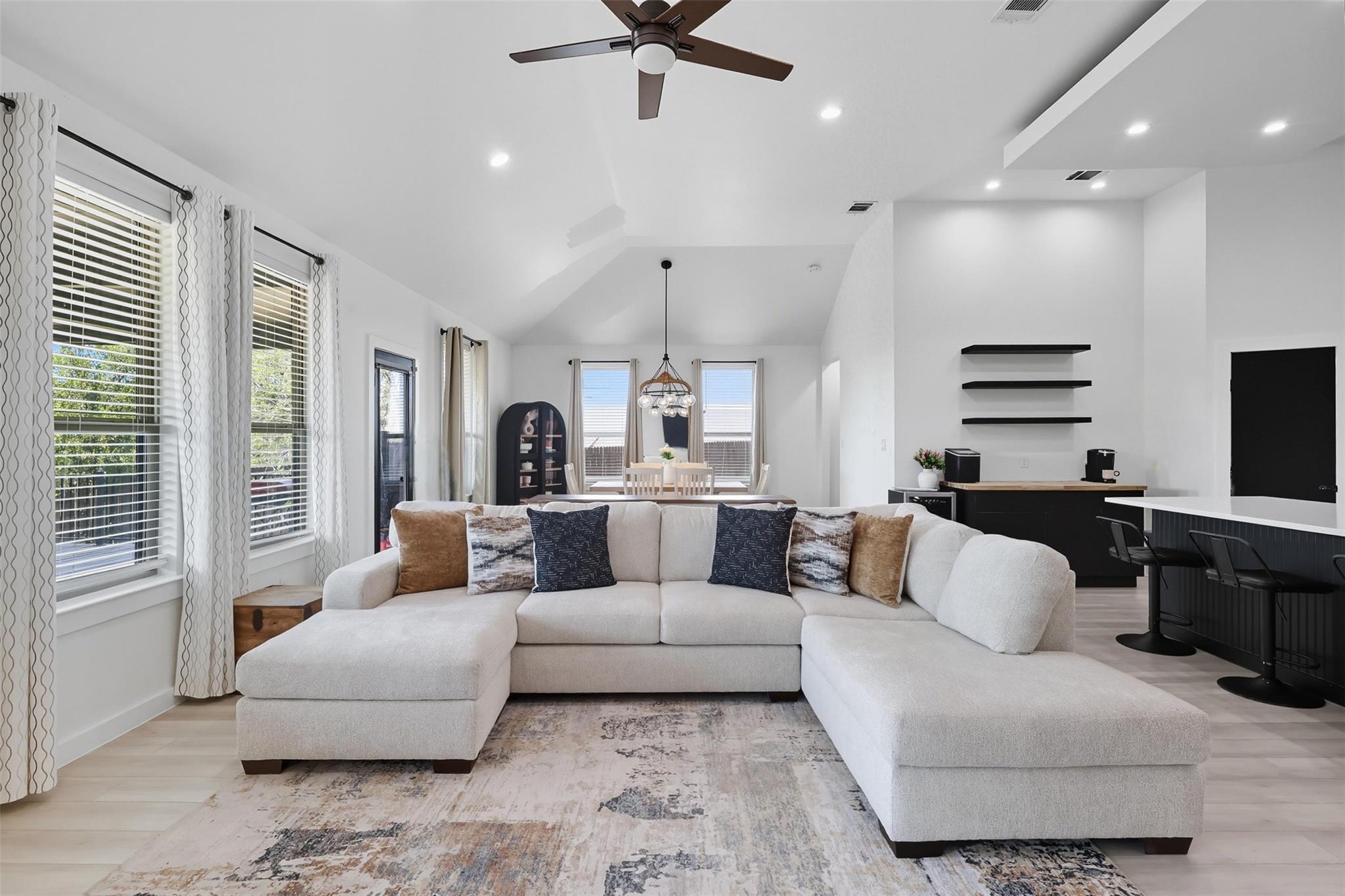 195 Blushing Drive Cedar Creek TX 78612