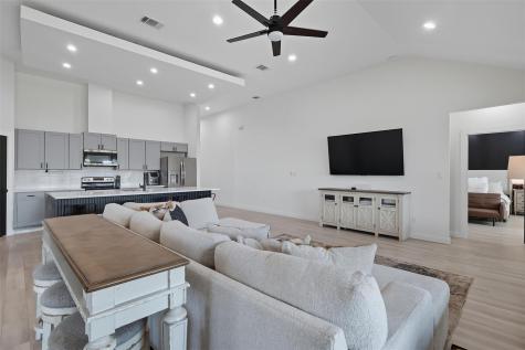 195 Blushing Drive Cedar Creek TX 78612