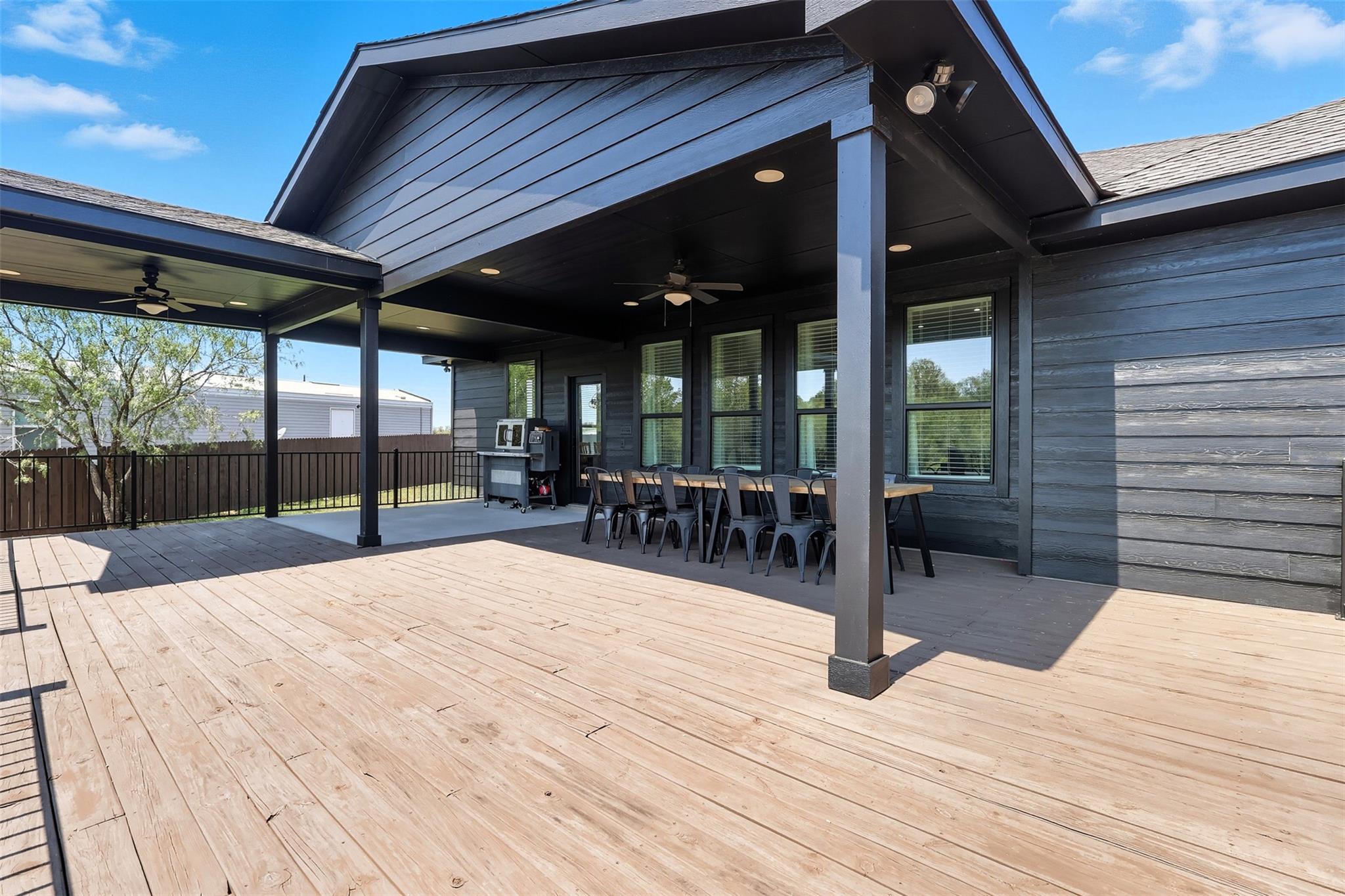 195 Blushing Drive Cedar Creek TX 78612