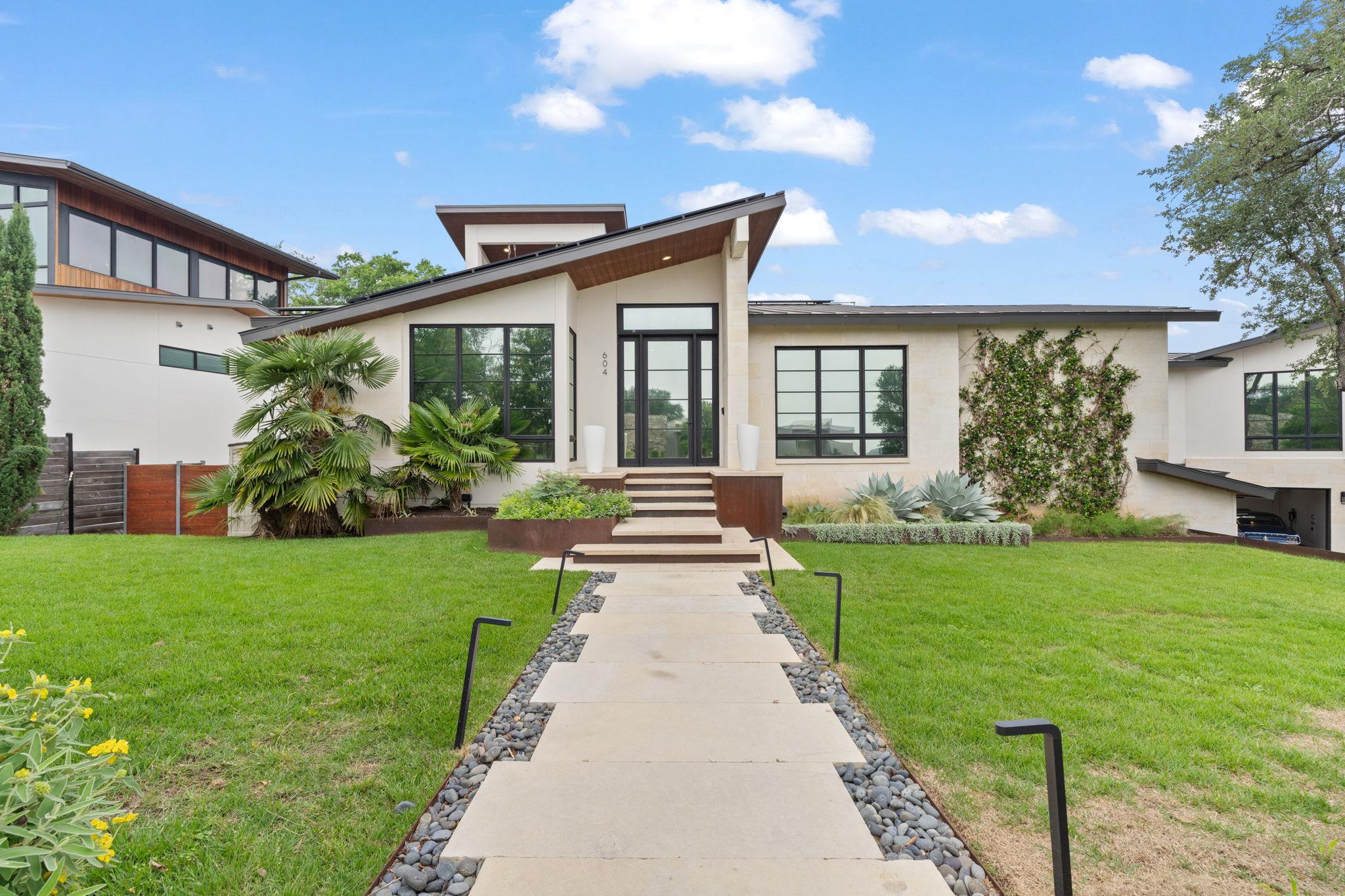 604 Brookhaven Trail Austin TX 78746