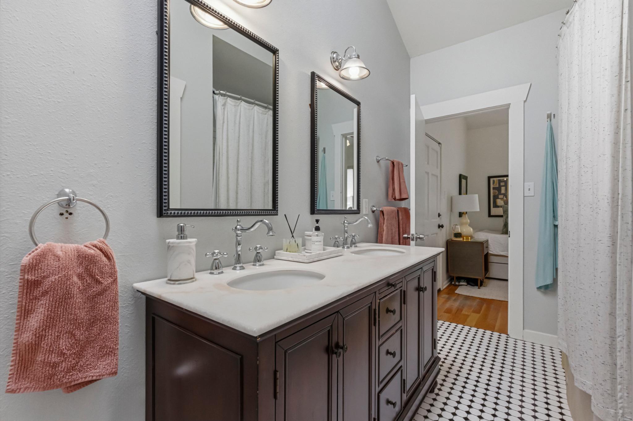 306 W 44th Street Austin TX 78751