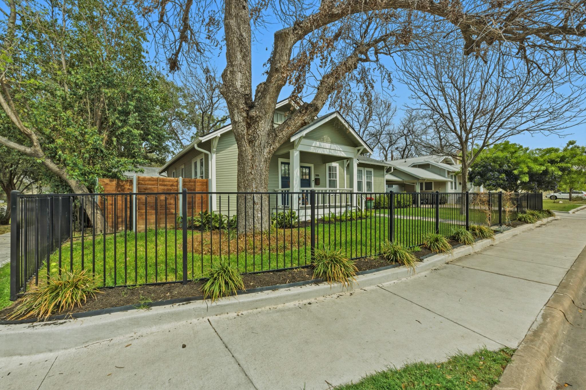 306 W 44th Street Austin TX 78751