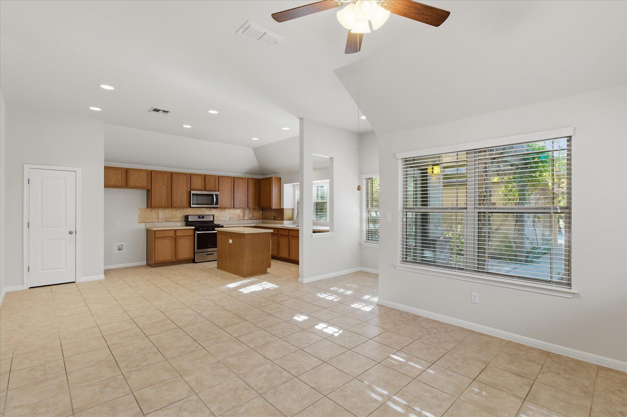 514 Nautical Loop Kyle TX 78640