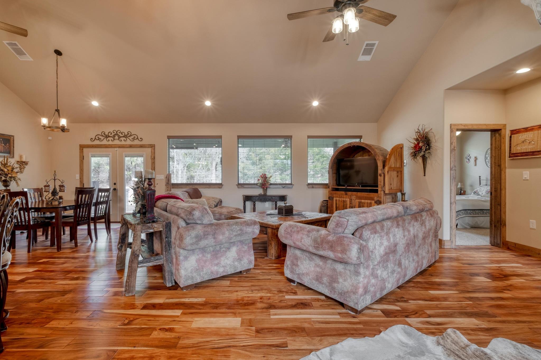 7152 Taylorsville Road Dale TX 78616