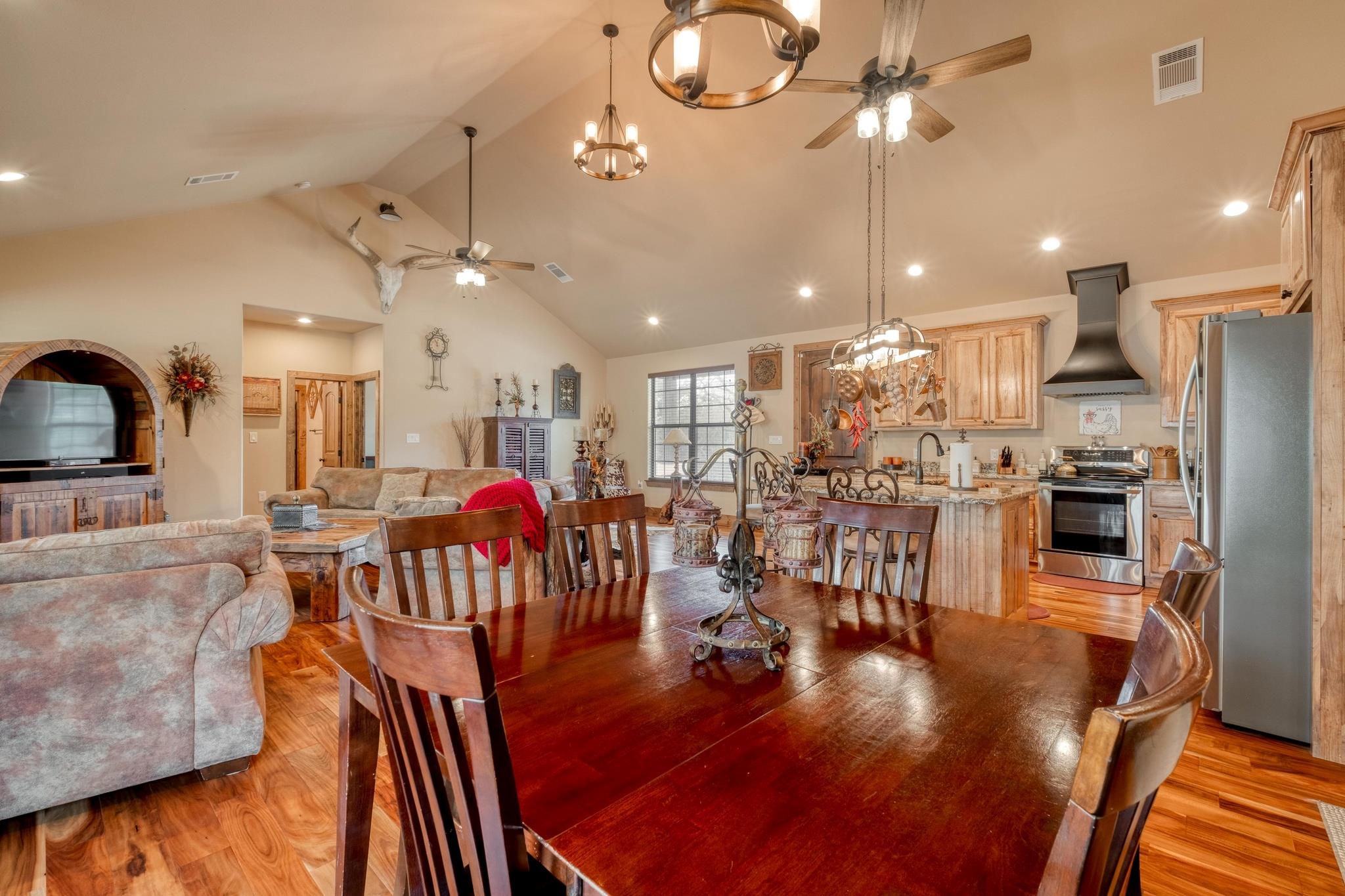 7152 Taylorsville Road Dale TX 78616