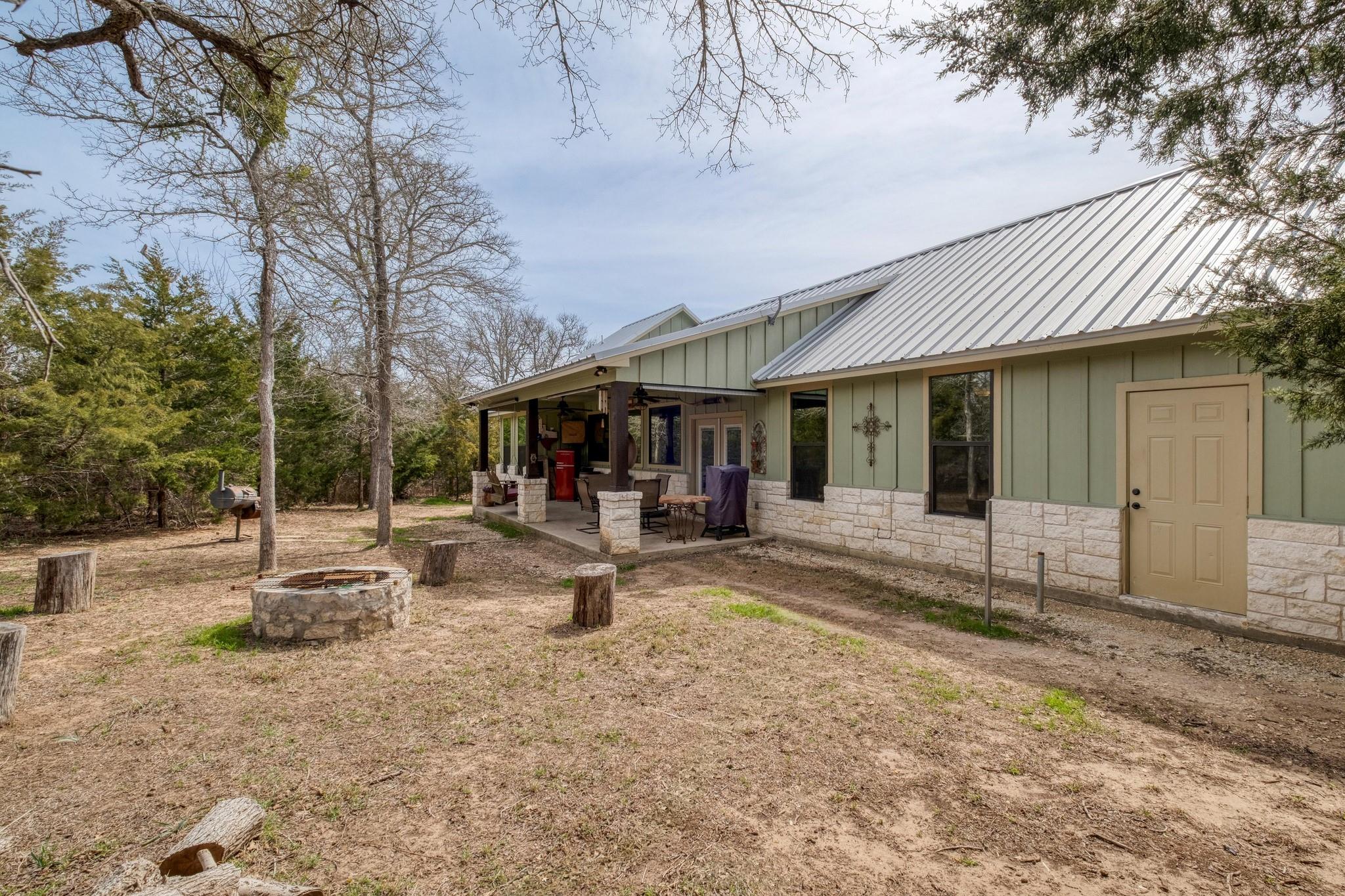 7152 Taylorsville Road Dale TX 78616