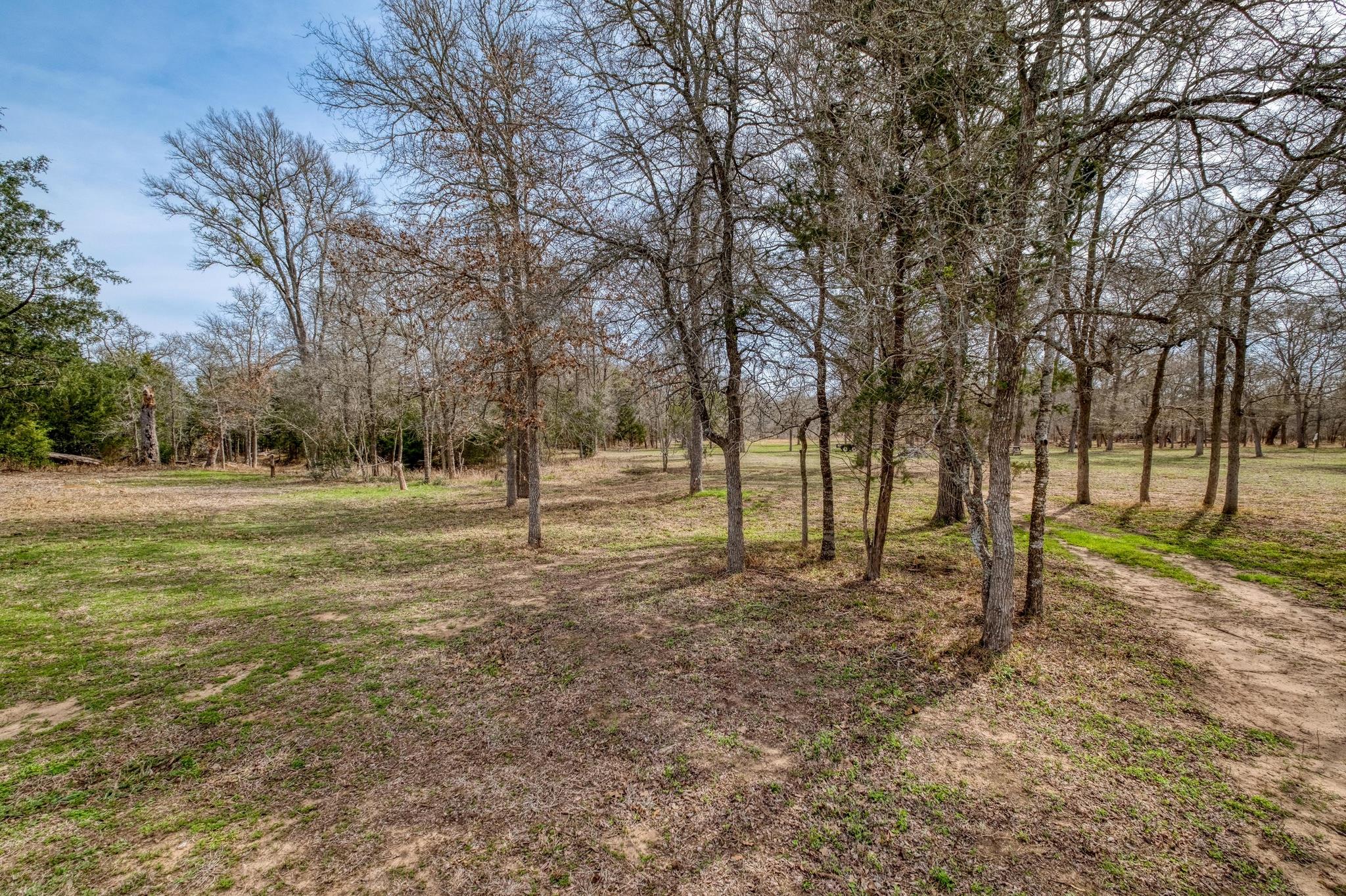 7152 Taylorsville Road Dale TX 78616