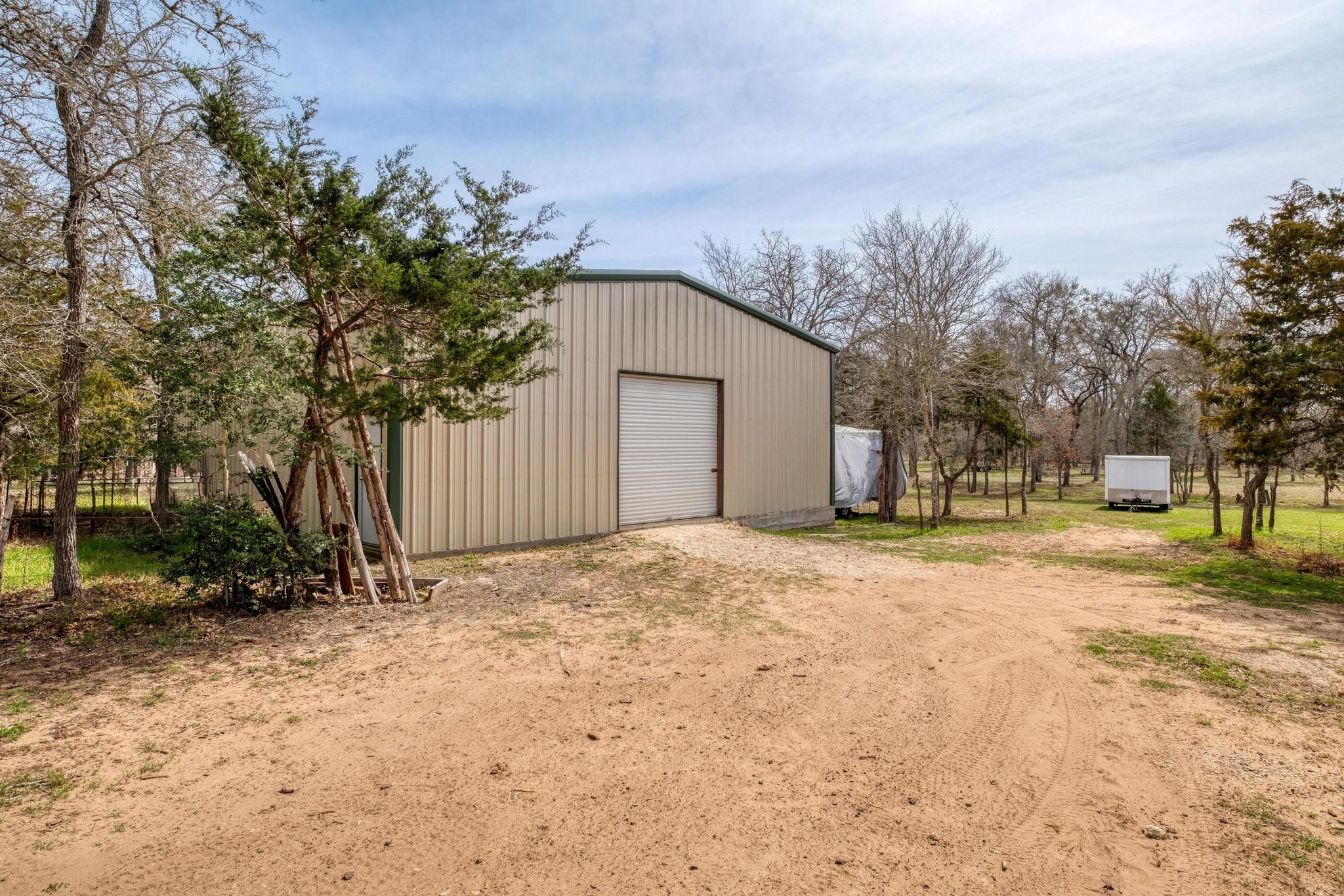 7152 Taylorsville Road Dale TX 78616