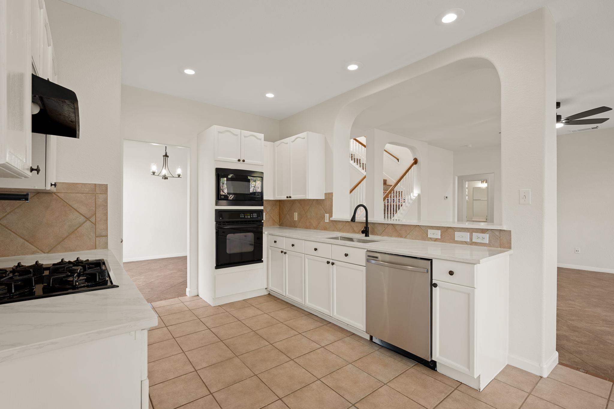 1734 Chasewood Drive Austin TX 78727