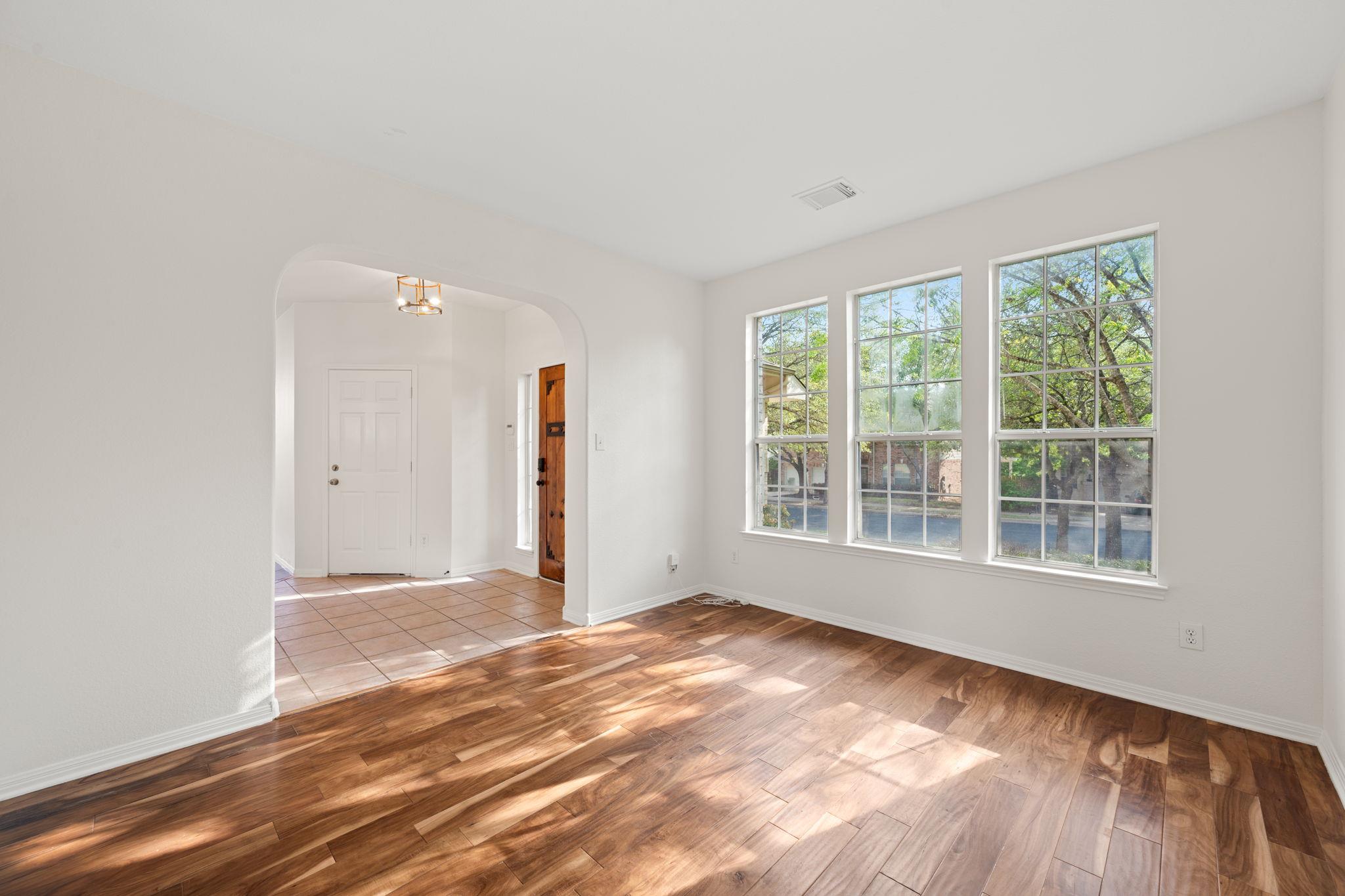 1734 Chasewood Drive Austin TX 78727