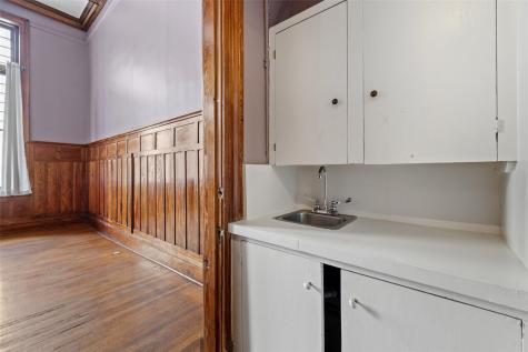 109 E 10th Street Austin TX 78701