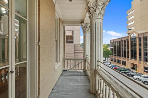 109 E 10th Street Austin TX 78701