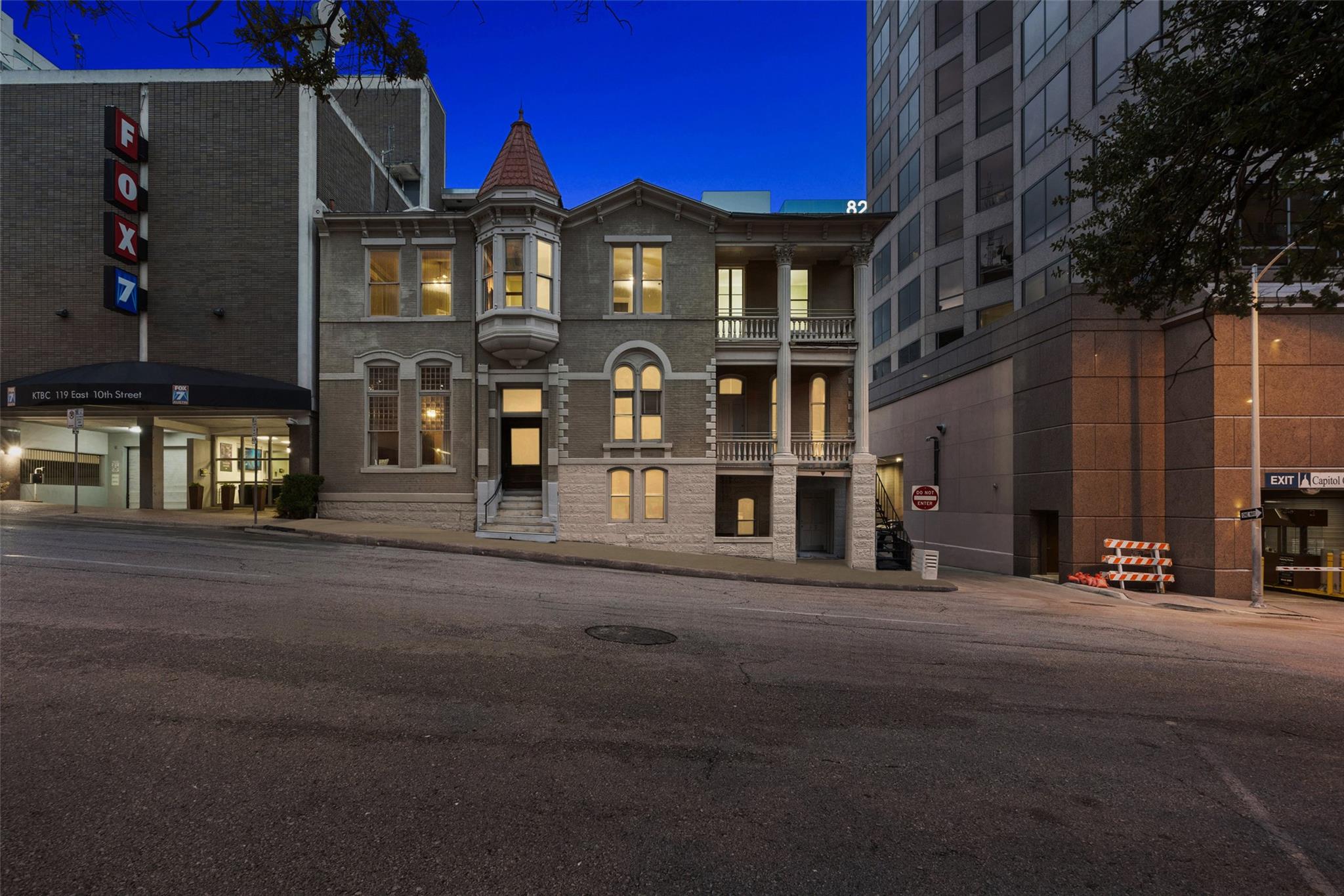 109 E 10th Street Austin TX 78701