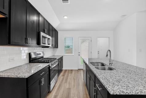 103 Betsy Road Hutto TX 78634