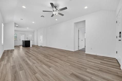 103 Betsy Road Hutto TX 78634
