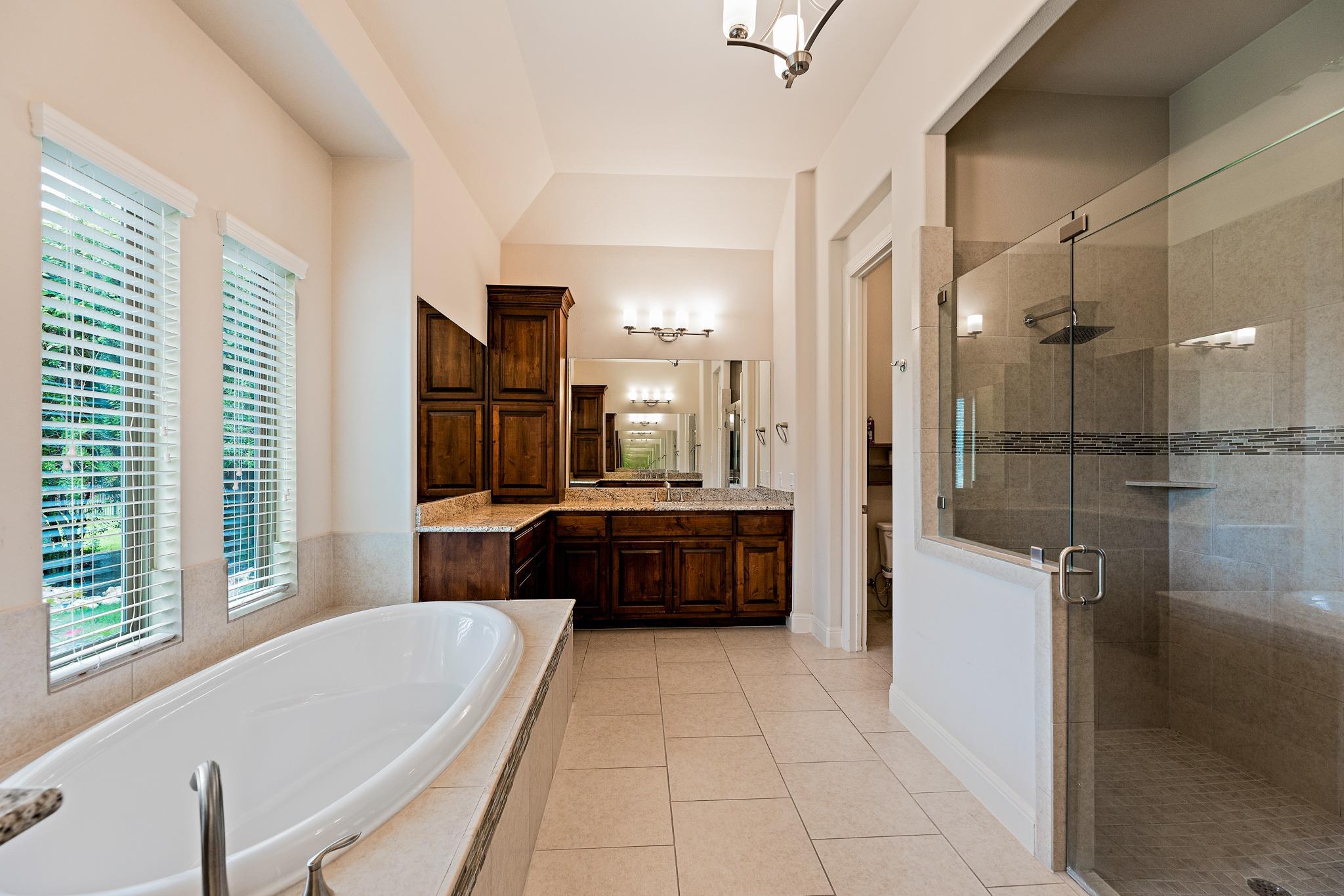 135 Gabriel Vista E Georgetown TX 78633