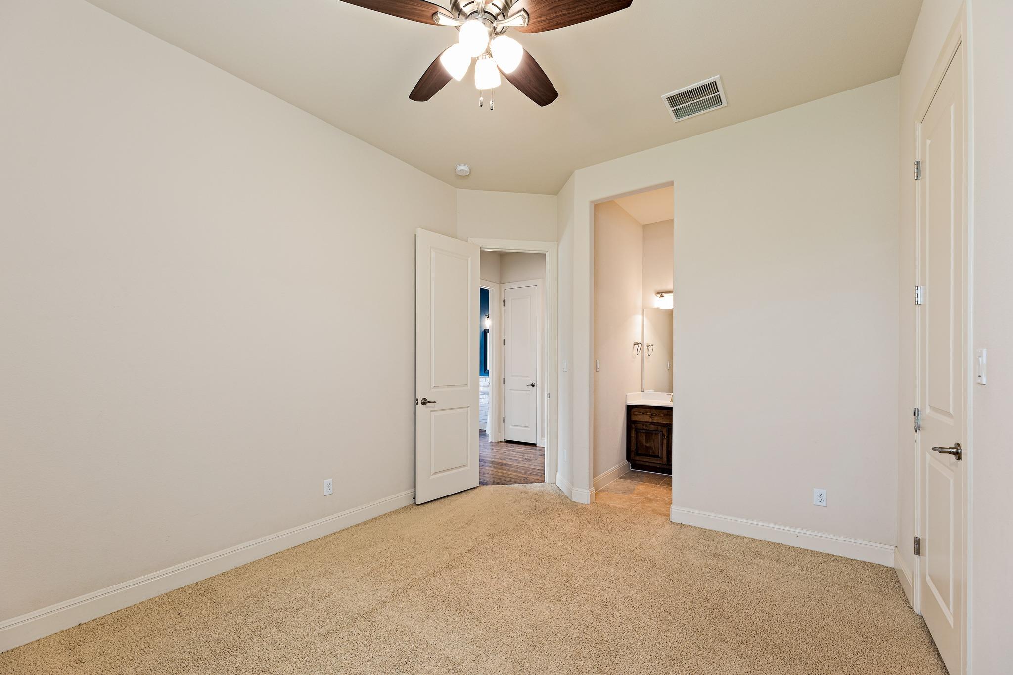 135 Gabriel Vista E Georgetown TX 78633